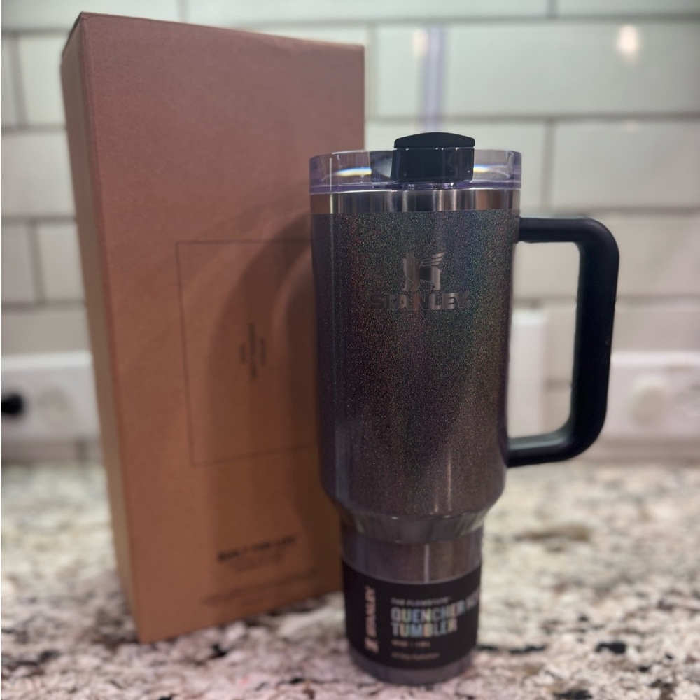 40oz Stanley Midnight Glitz